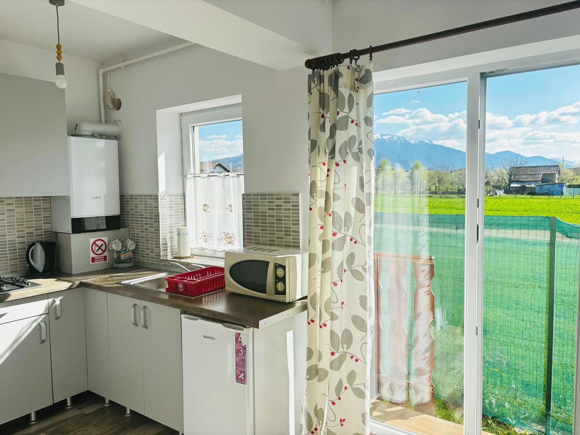 Das Home Rîşnov Екстериор снимка